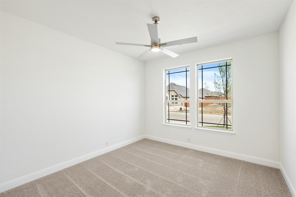 5501 Montex Road Property Photo 8