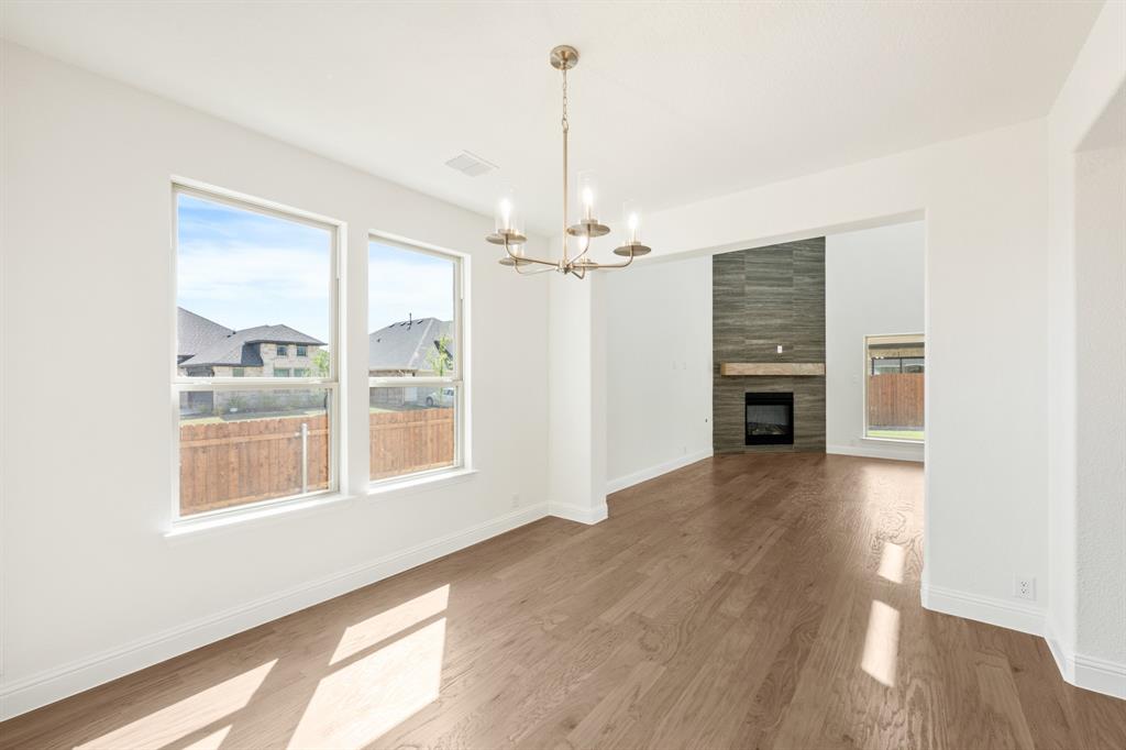 5501 Montex Road Property Photo 10