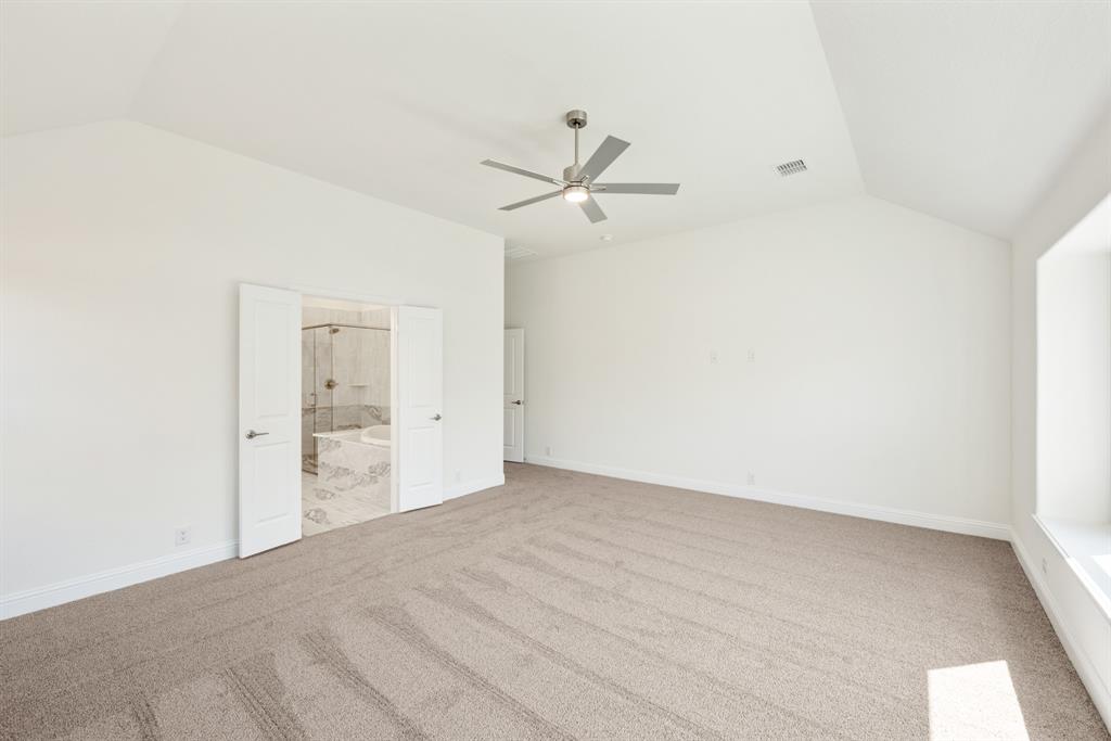 5501 Montex Road Property Photo 22