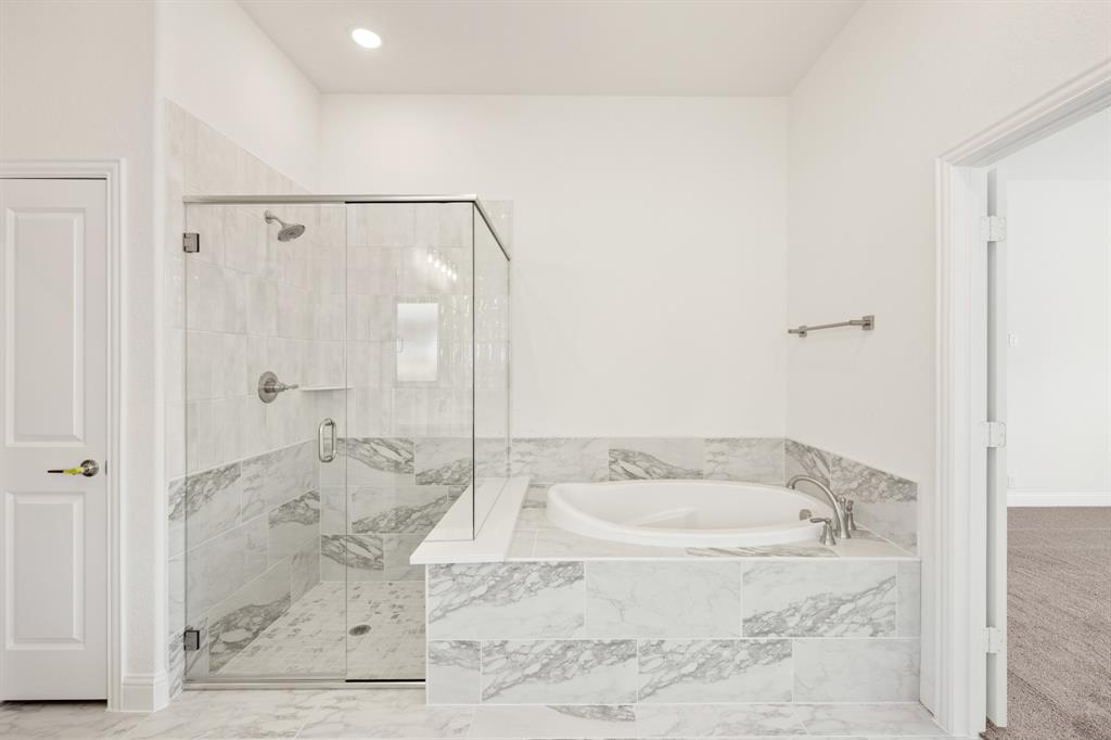 5501 Montex Road Property Photo 25