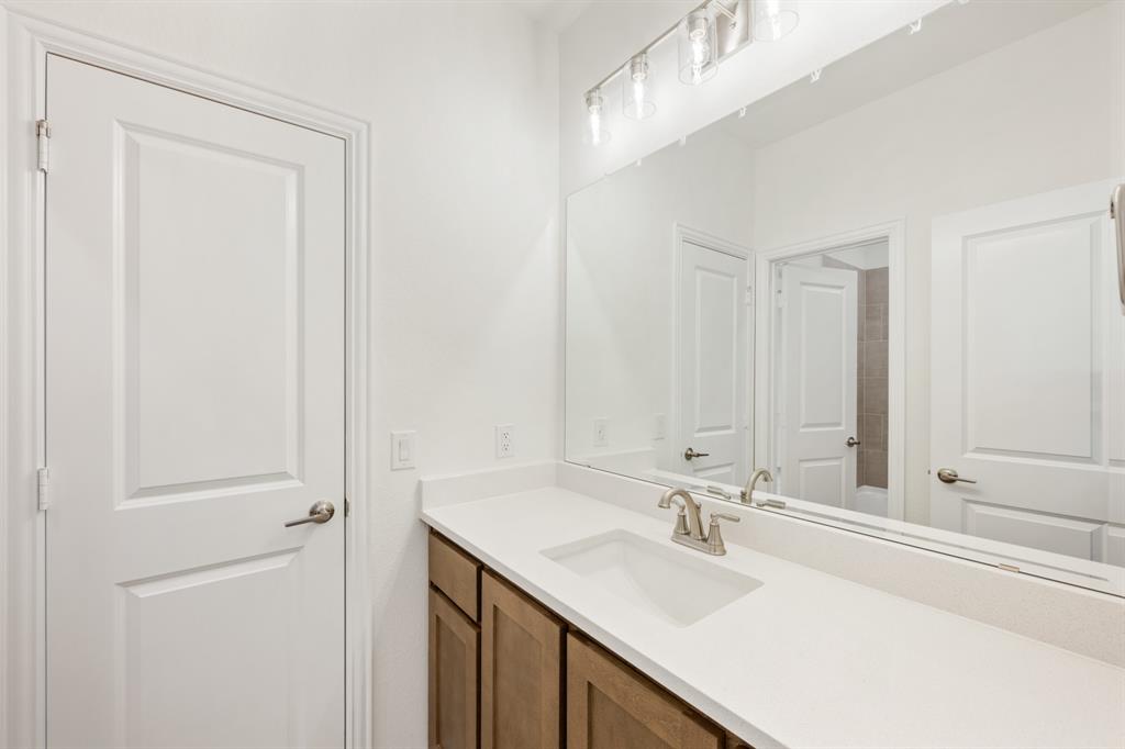 5501 Montex Road Property Photo 34