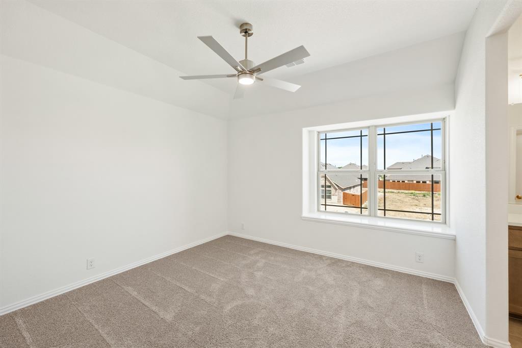 5501 Montex Road Property Photo 35