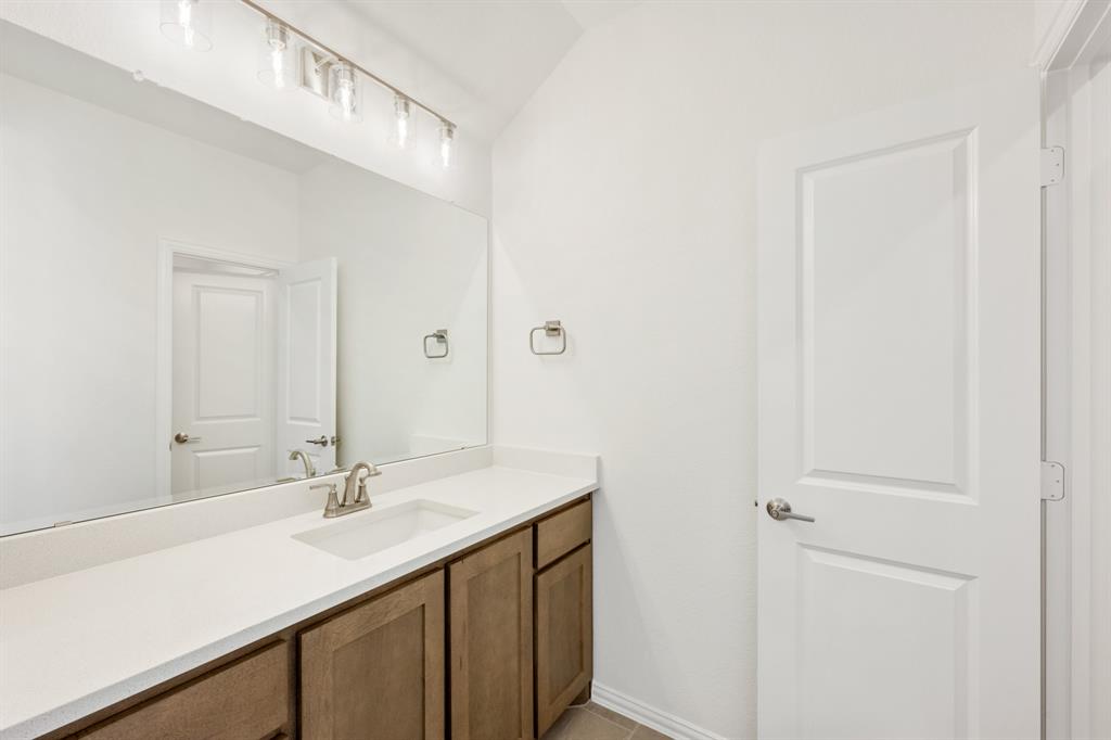 5501 Montex Road Property Photo 36