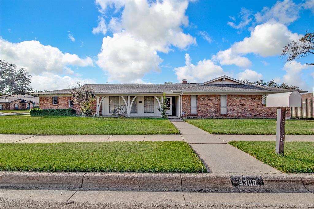 3308 Country Club Property Photo