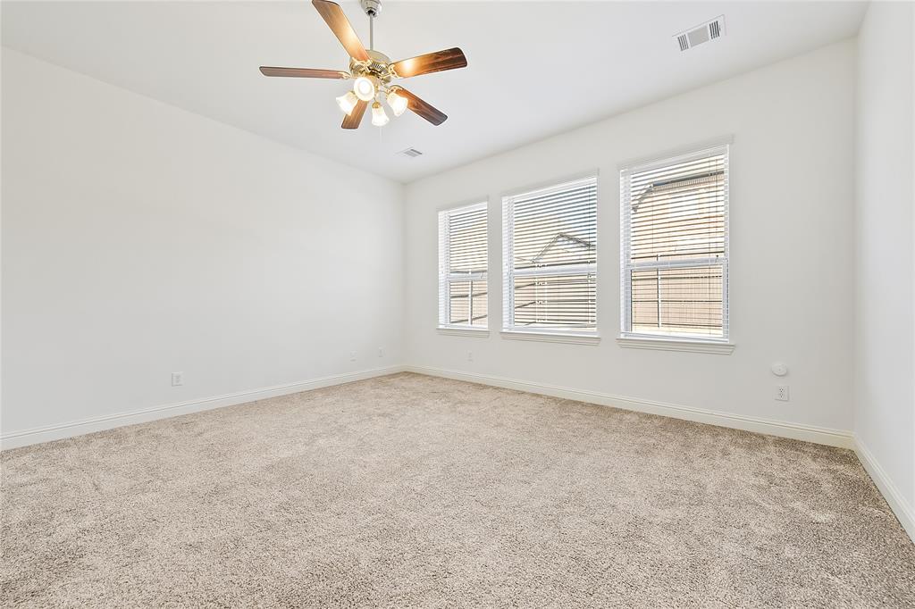 546 El Camino Drive Property Photo 4