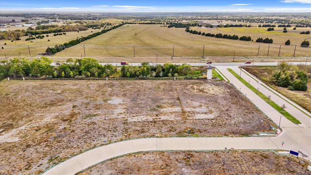 1639 Canyon Lake Road Property Photo 5