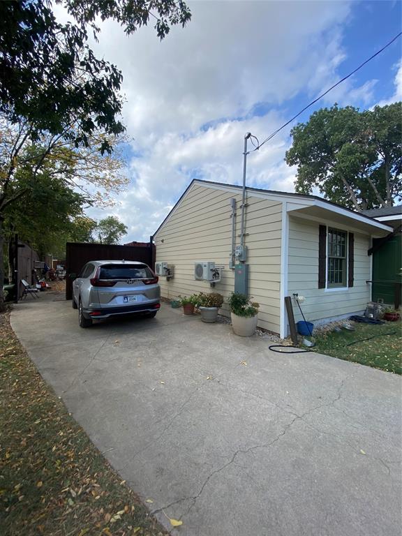 1303 M Avenue Property Photo 3
