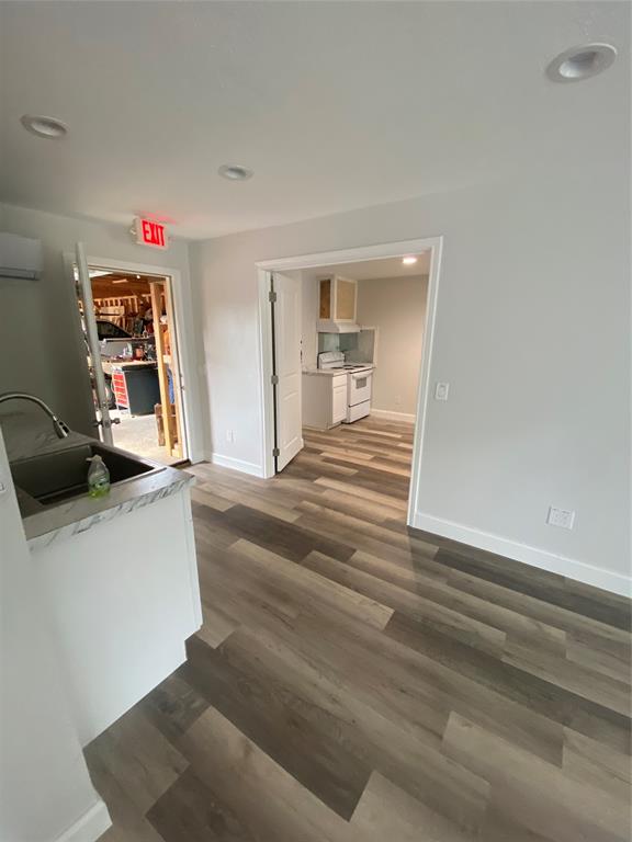 1303 M Avenue Property Photo 10