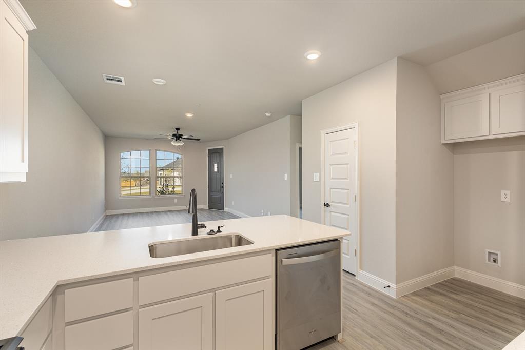 3644 Chaucer Trail Property Photo 8