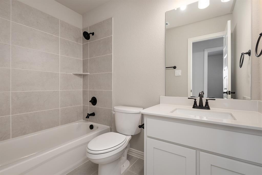 3644 Chaucer Trail Property Photo 10