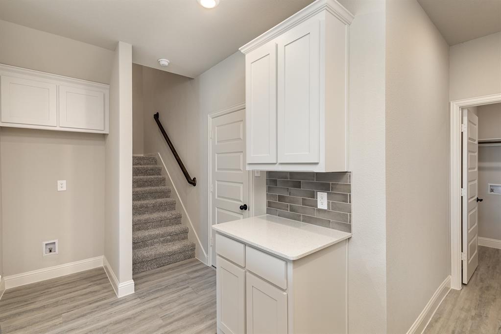 3644 Chaucer Trail Property Photo 11