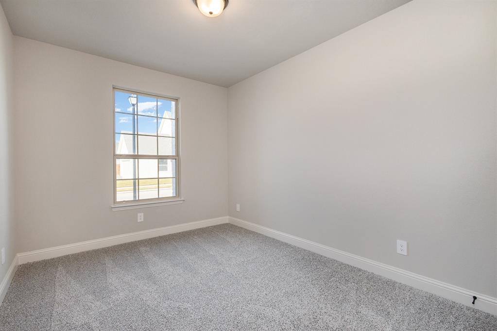 3644 Chaucer Trail Property Photo 12