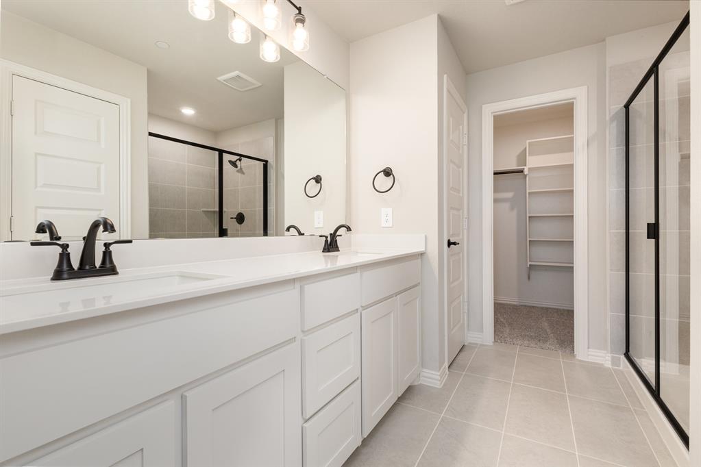 3644 Chaucer Trail Property Photo 16