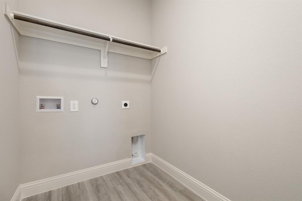 3644 Chaucer Trail Property Photo 17