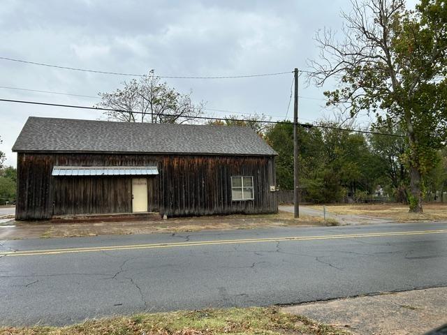 1208 Armstrong Property Photo 1