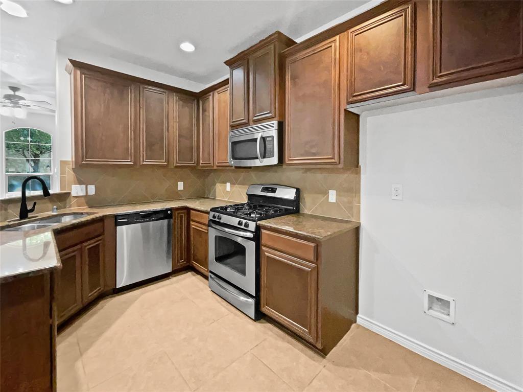 8616 Pilar Way Property Photo 6