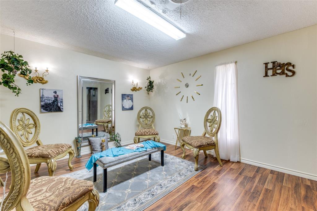 7340 S Hampton Road Property Photo 15