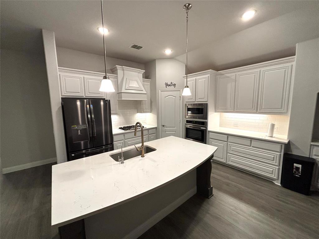 1239 Treasure Trail Property Photo 13