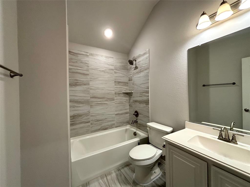 1239 Treasure Trail Property Photo 32
