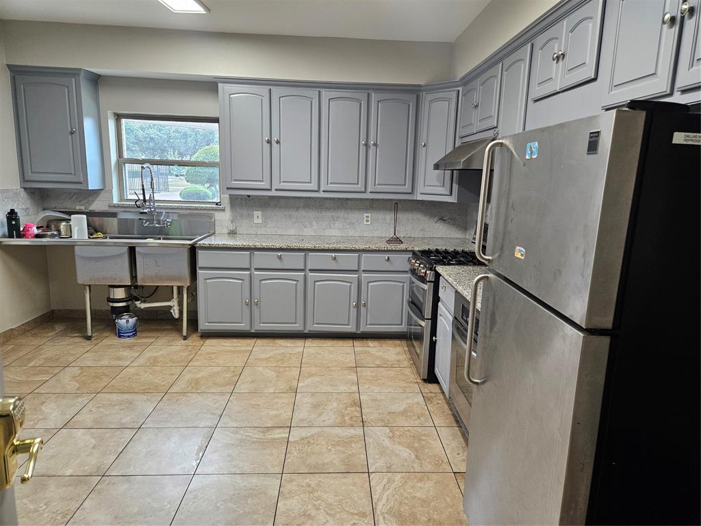 1000 Centennial Boulevard Property Photo 29