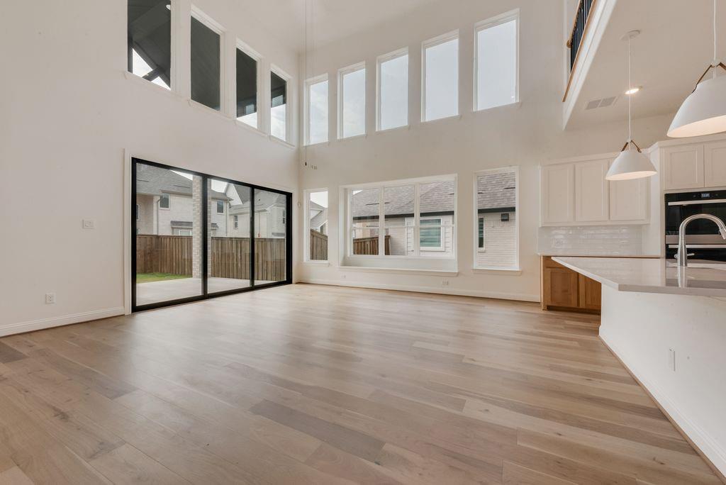 1717 Rodeo Drive Property Photo 2