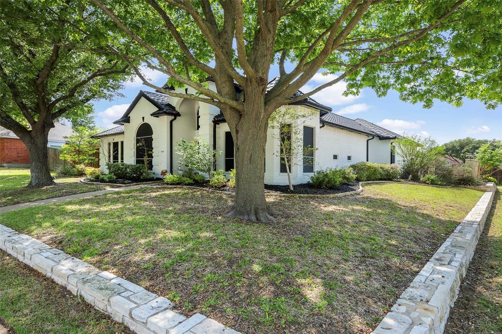 7517 Waterwood Drive Property Photo 3