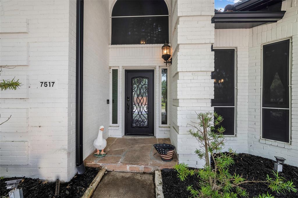 7517 Waterwood Drive Property Photo 4