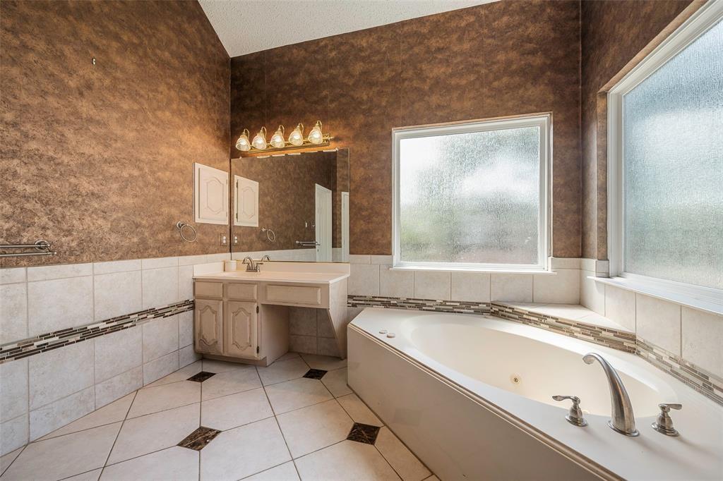 7517 Waterwood Drive Property Photo 25
