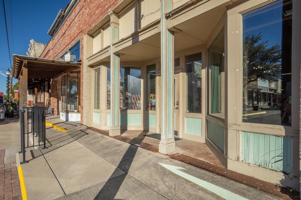 107 S Main Street Property Photo 16