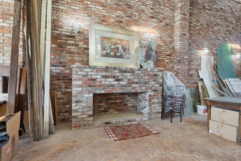 107 S Main Street Property Photo 25