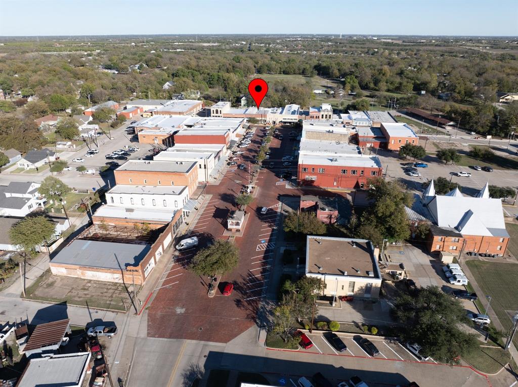 107 S Main Street Property Photo 32