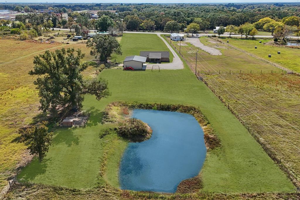 2068 W Us Highway 69 Property Photo 1