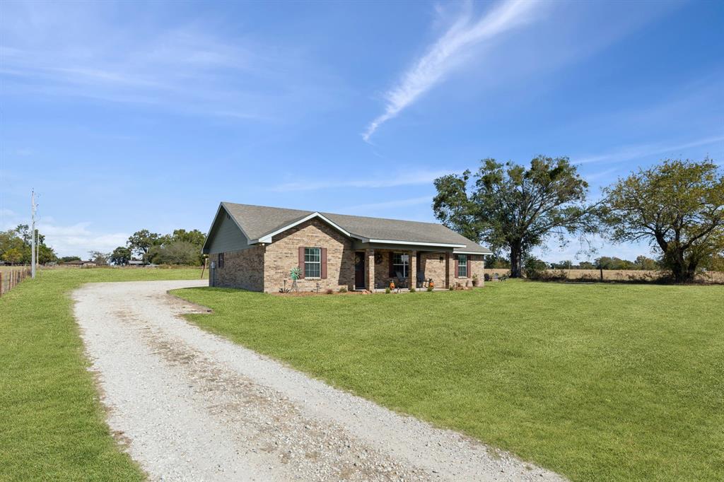 2068 W Us Highway 69 Property Photo 2