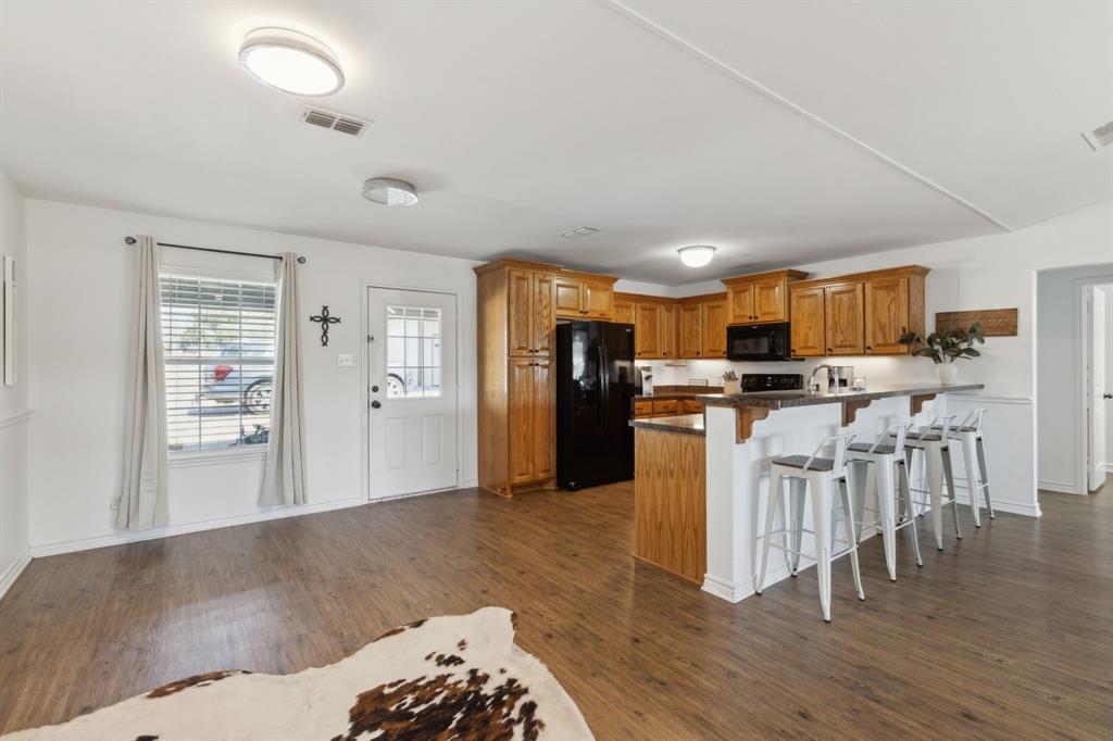 2068 W Us Highway 69 Property Photo 10