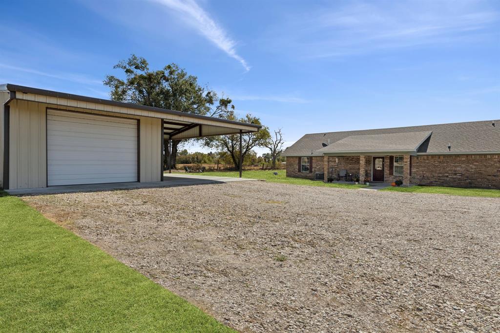 2068 W Us Highway 69 Property Photo 13