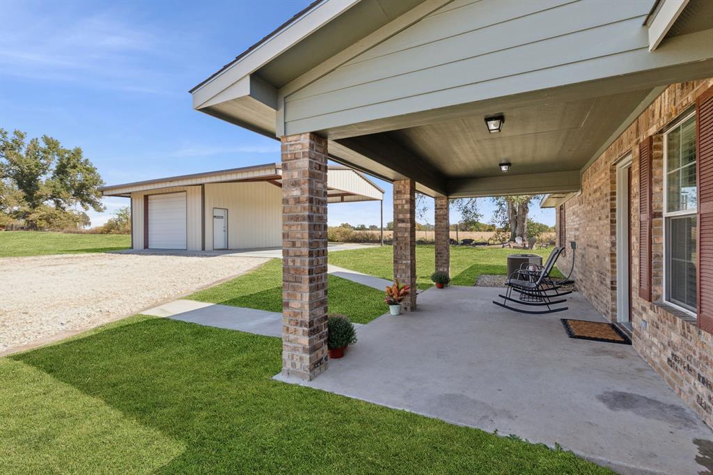 2068 W Us Highway 69 Property Photo 13