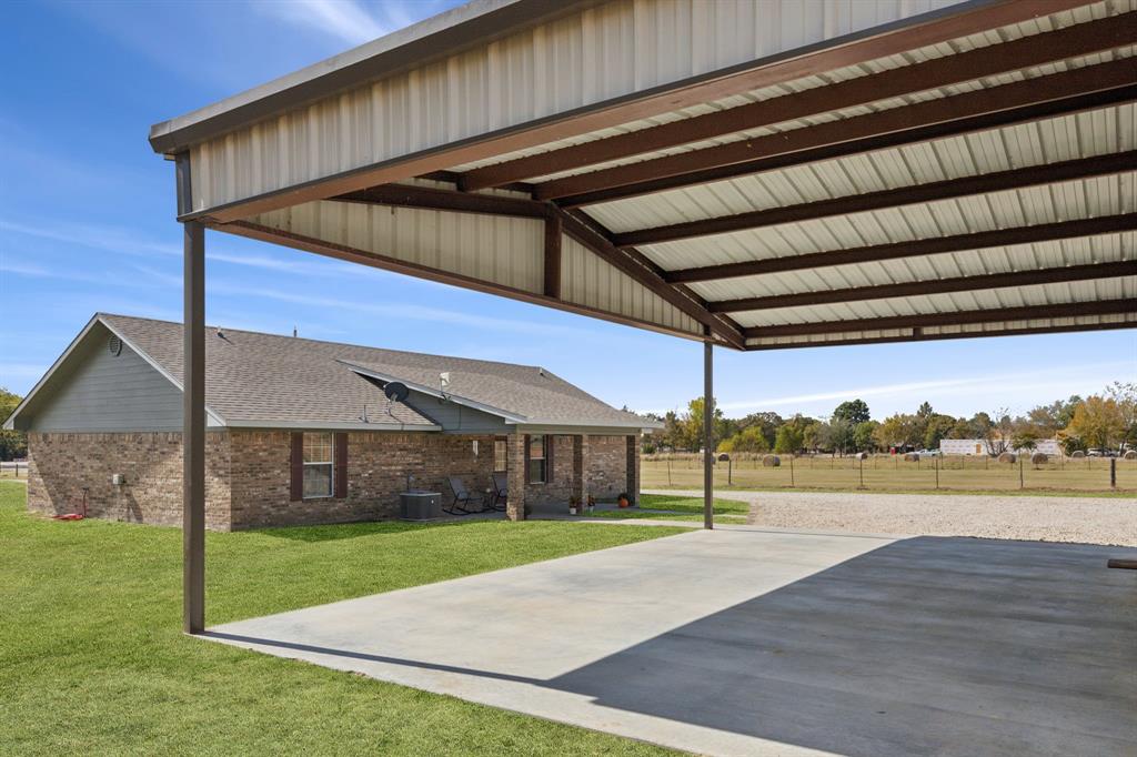 2068 W Us Highway 69 Property Photo 28