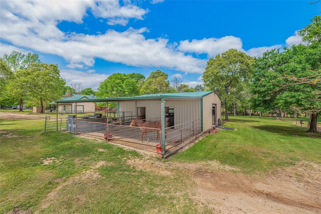 8381 State Hwy 75 Property Photo 5
