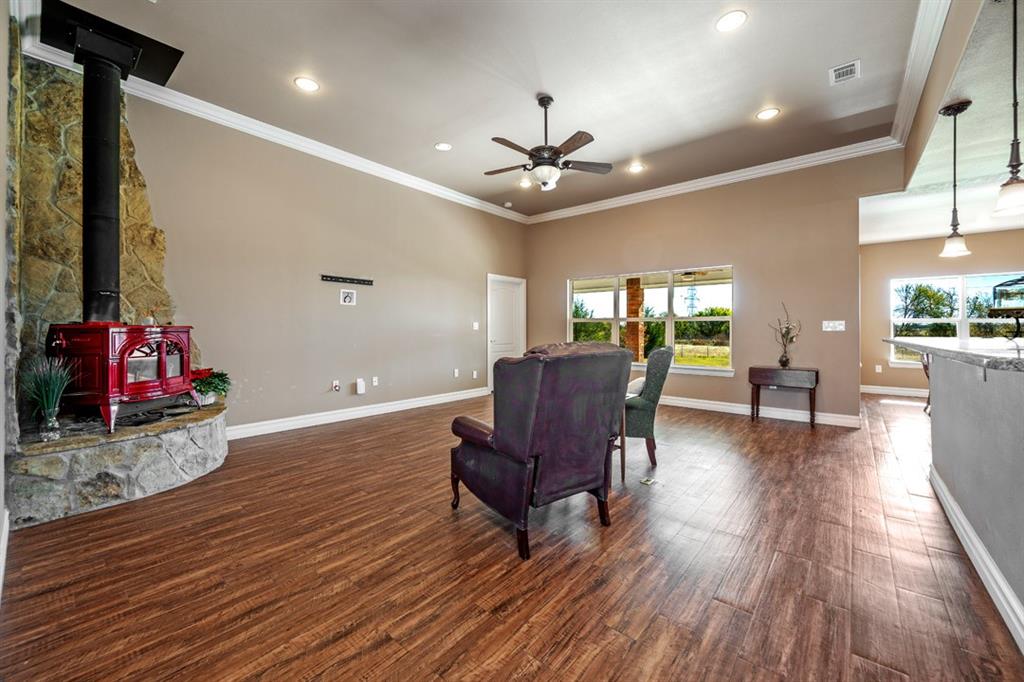 1003 Johnson Trail Property Photo 4