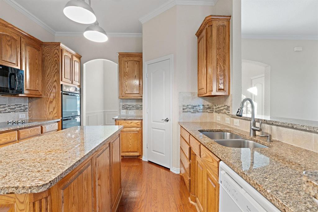 118 Crosshair Court Property Photo 12