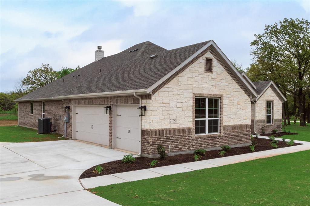 2105 Crystal Palace Boulevard Property Photo 6