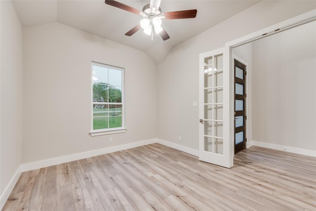 2105 Crystal Palace Boulevard Property Photo 15