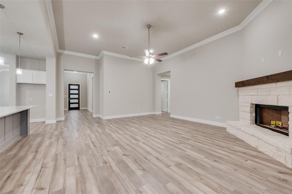 2105 Crystal Palace Boulevard Property Photo 16