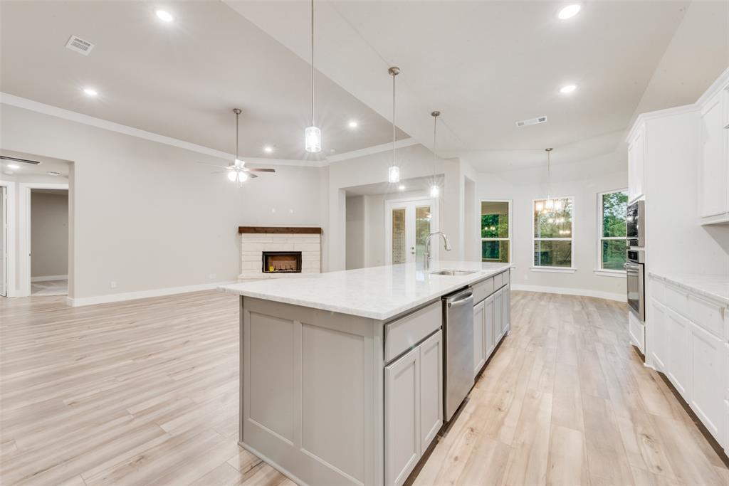 2105 Crystal Palace Boulevard Property Photo 21