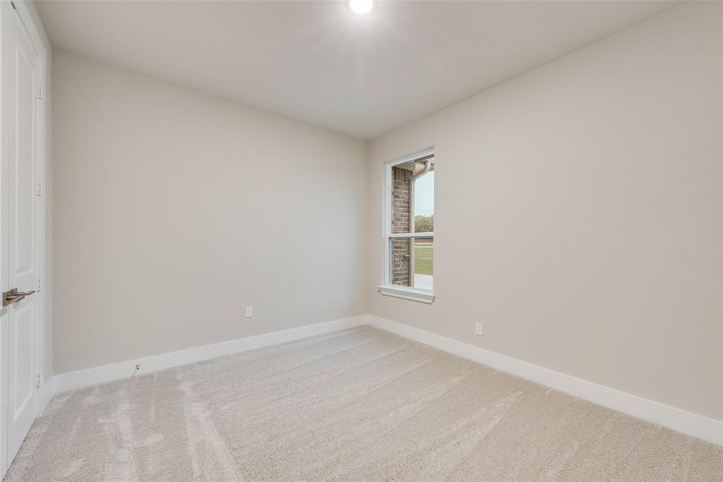2105 Crystal Palace Boulevard Property Photo 29