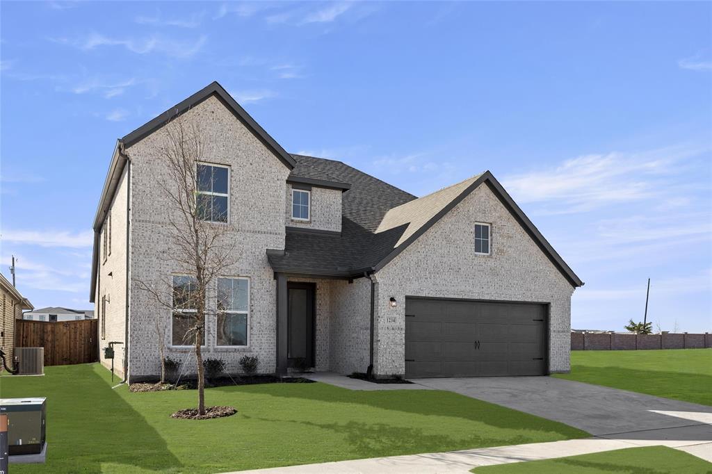 1234 Redcoat Property Photo 2