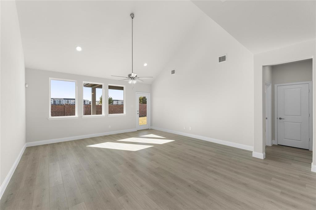 1234 Redcoat Property Photo 8