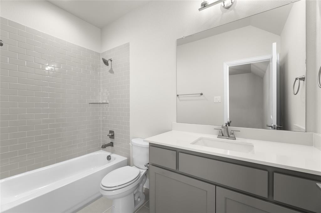 1234 Redcoat Property Photo 22