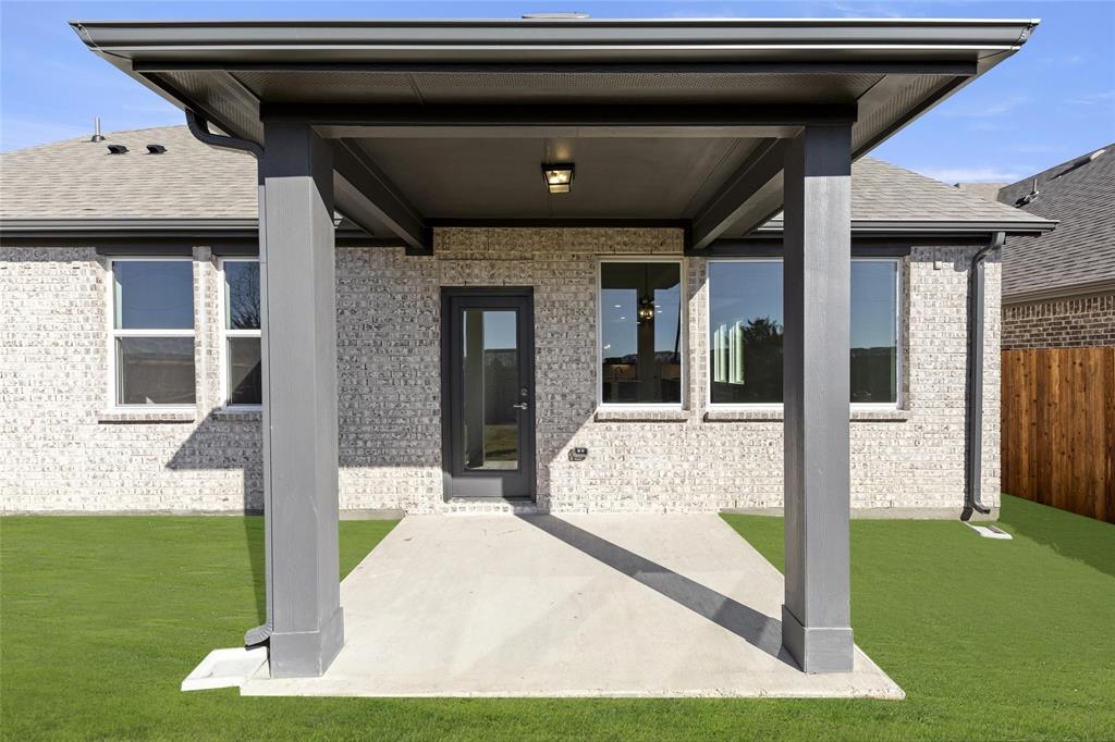 1234 Redcoat Property Photo 27