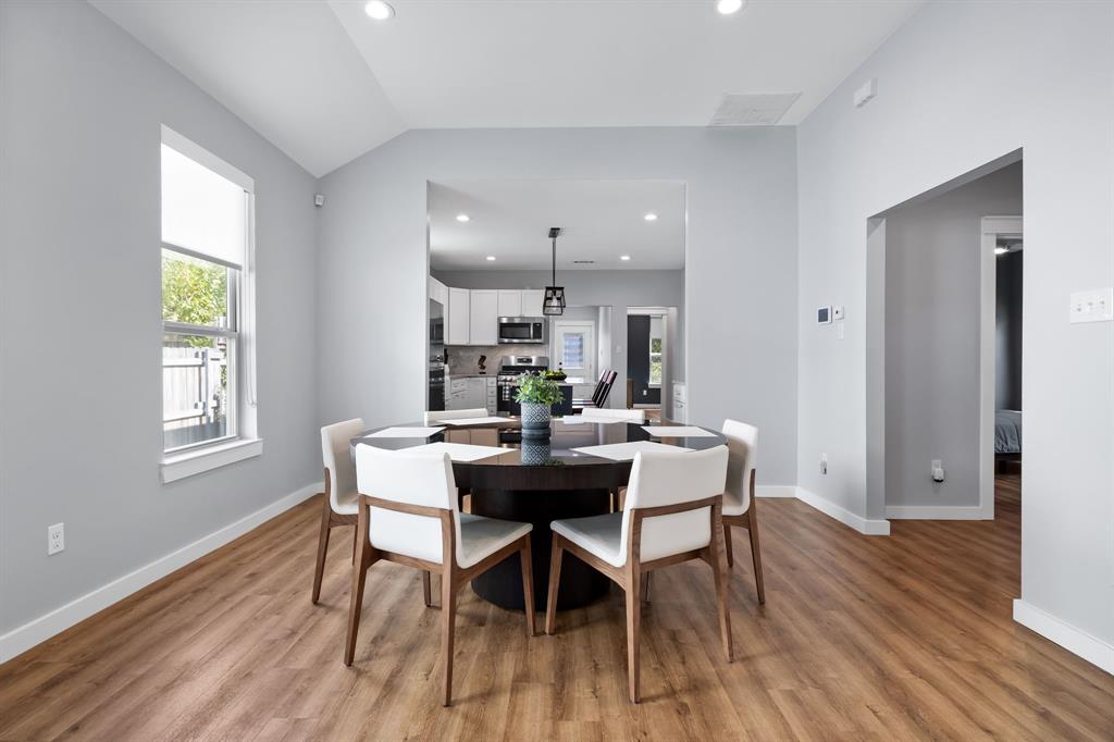 1004 S Montreal Avenue Property Photo 11